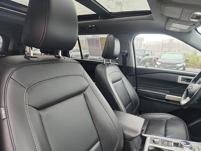 Certified 2023 Ford Explorer XLT w/ Equipment Group 202A AWD/4WD image 34
