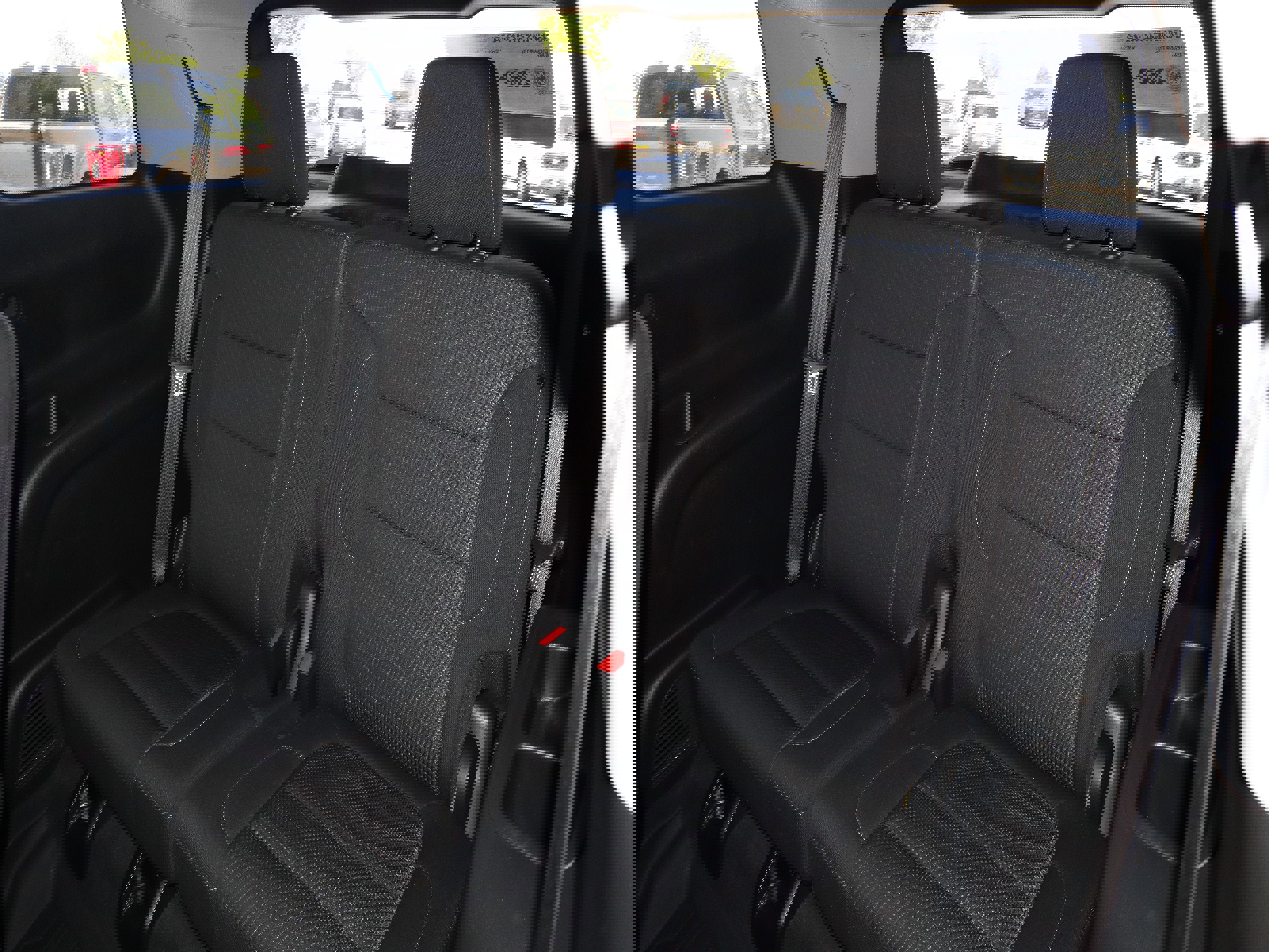 Used 2023 GMC Acadia SLE w/ Driver Convenience Package image 39