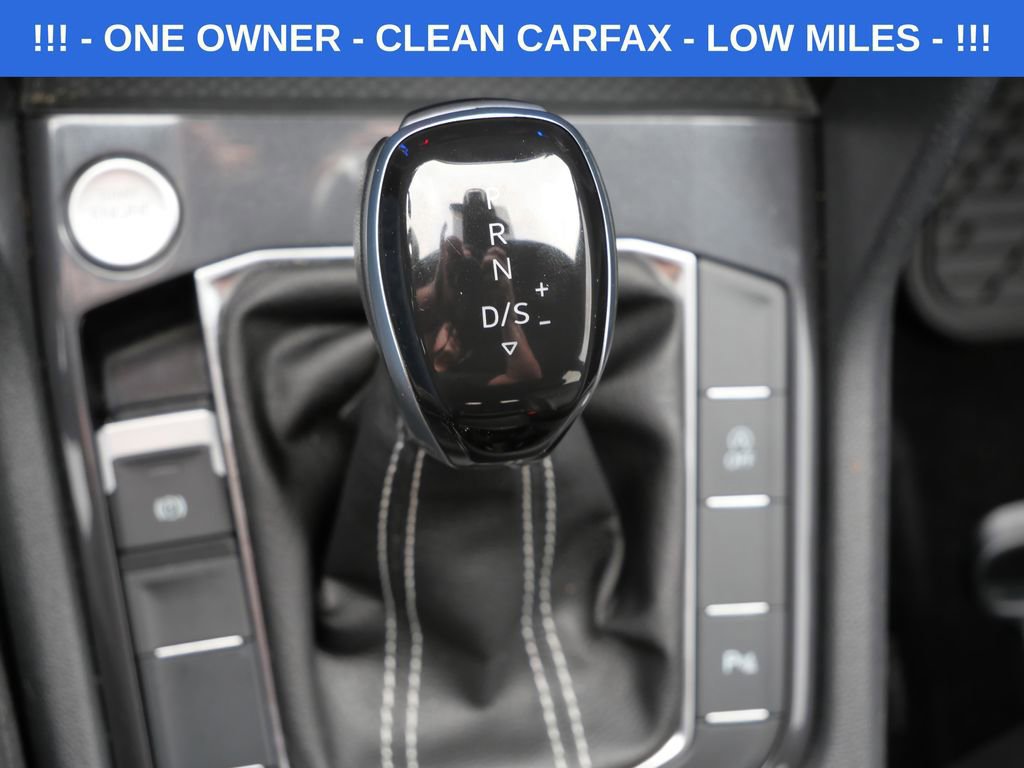 Used 2024 Volkswagen Tiguan SE R-Line image 25