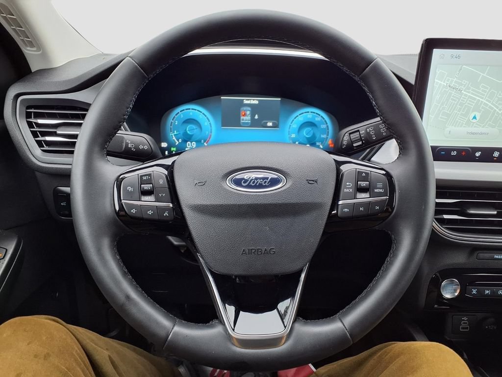 Certified 2025 Ford Escape Platinum w/ Premium Technology Package AWD/4WD image 19