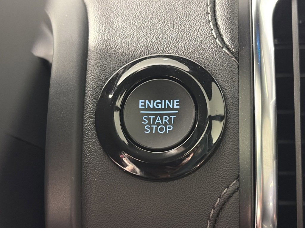 Certified 2025 Ford Expedition Platinum w/ Stealth Performance Package image 24