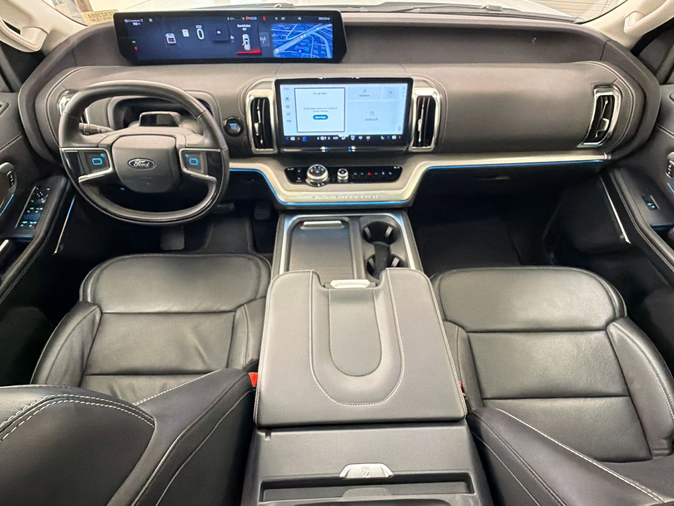 Certified 2025 Ford Expedition Platinum AWD/4WD image 17