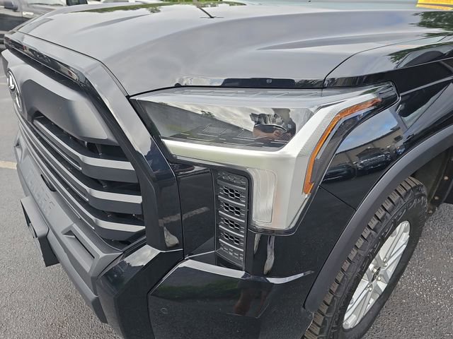 Used 2023 Toyota Tundra SR5 w/ SR5 Premium Package AWD/4WD image 34