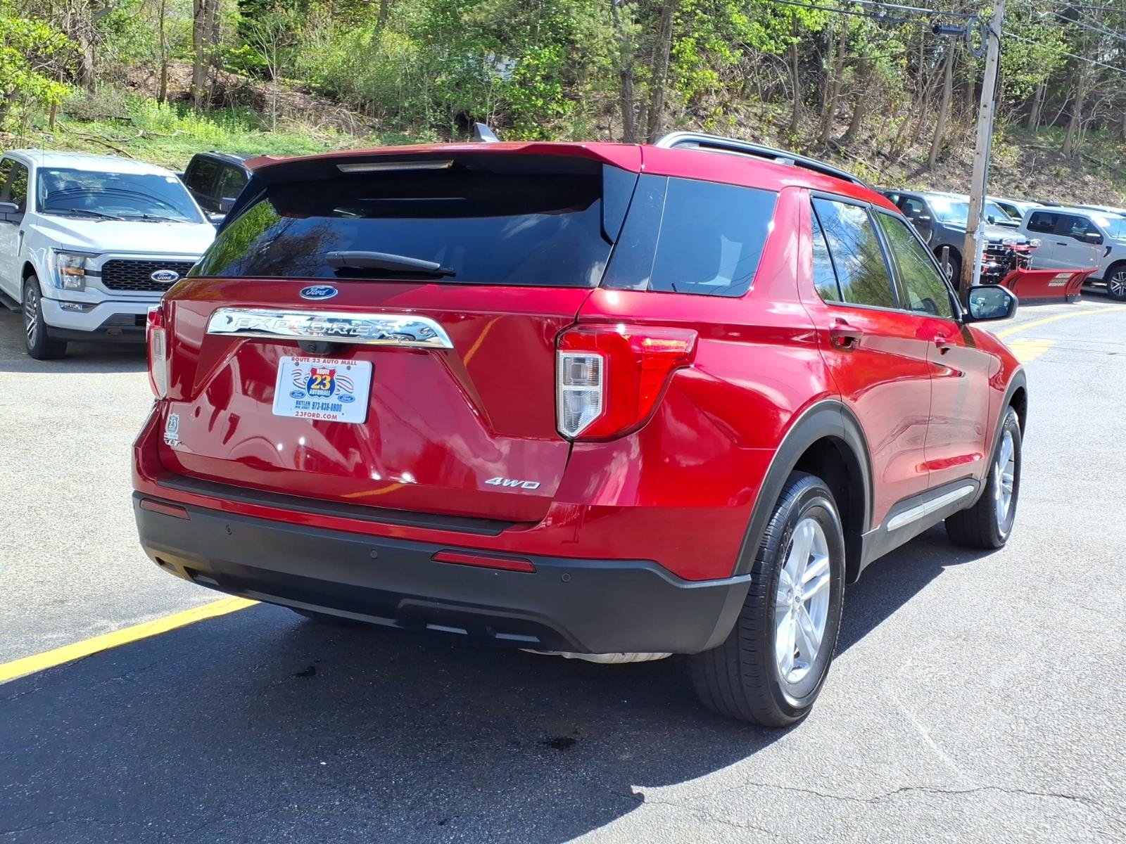 Certified 2024 Ford Explorer XLT AWD/4WD image 8