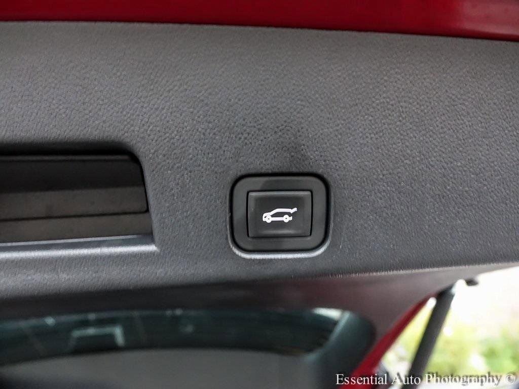 Used 2025 Chevrolet Traverse Z71 w/ Enhanced Driving Package AWD/4WD image 24