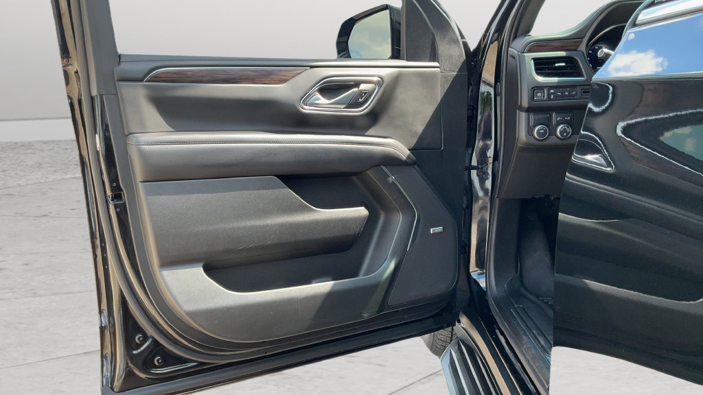 Used 2022 Chevrolet Tahoe LT RWD image 18