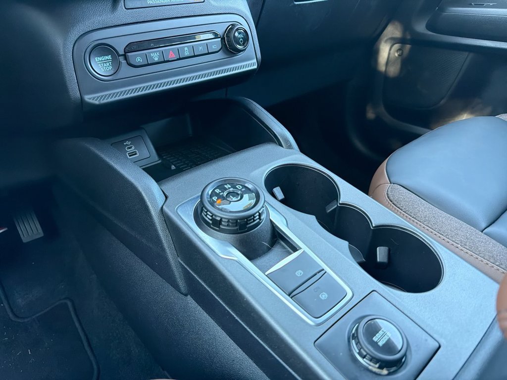 Certified 2025 Ford Bronco Sport Outer Banks w/ Outer Banks Tech Package+ AWD/4WD image 19