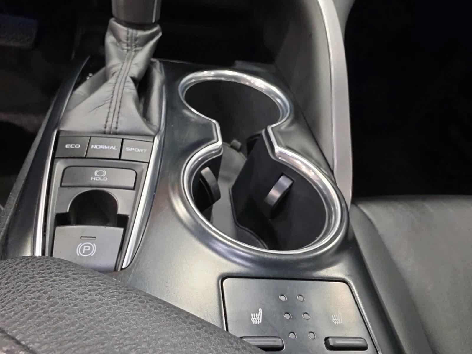 Used 2019 Toyota Camry FWD image 24