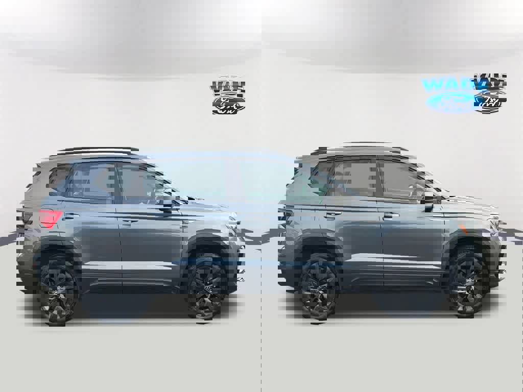 Used 2024 Volkswagen Taos S image 4