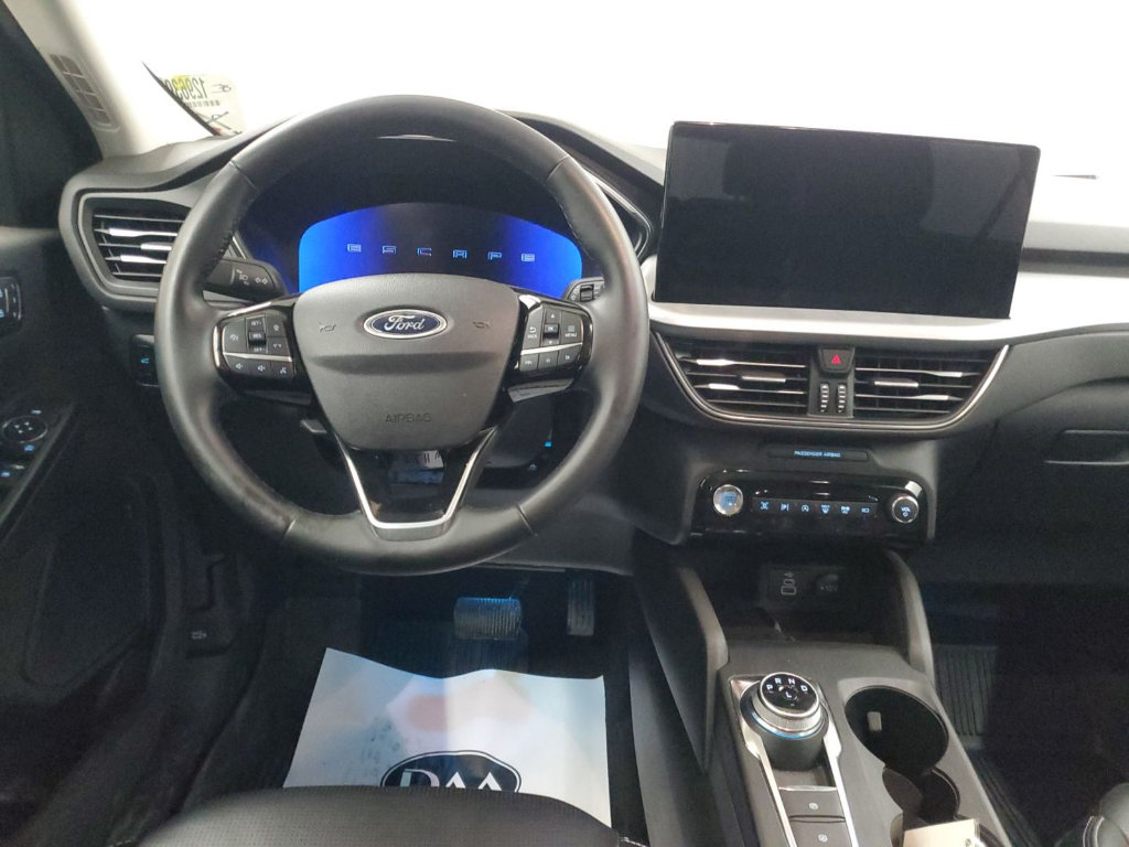 Certified 2024 Ford Escape Platinum w/ Class II Trailer Tow Package AWD/4WD image 7