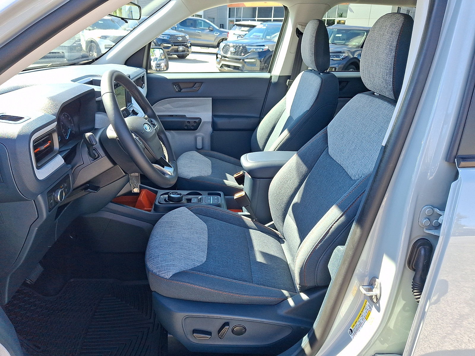 Certified 2024 Ford Maverick XLT w/ XLT Luxury Package FWD image 18