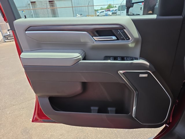 Used 2025 GMC Sierra 2500 SLT w/ SLT Premium Package AWD/4WD image 19