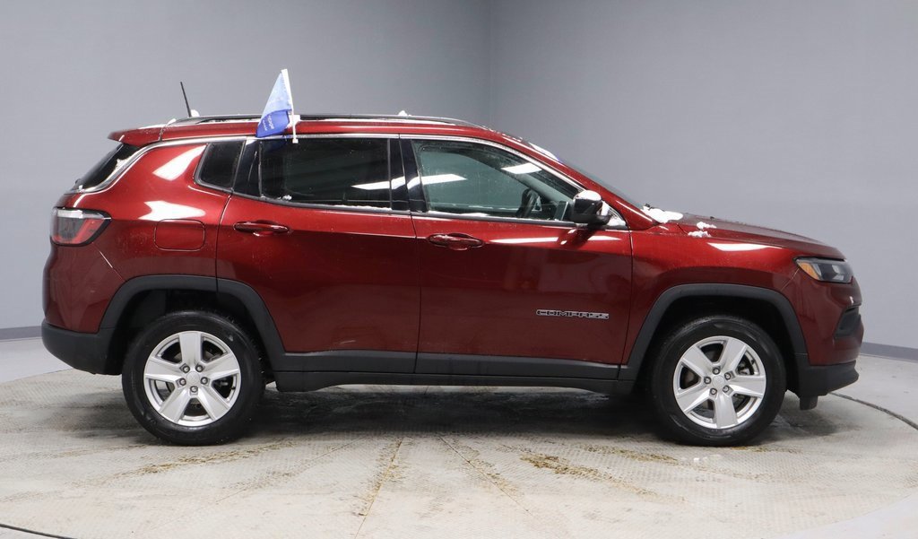 Used 2022 Jeep Compass Latitude w/ Sun and Sound Group image 6