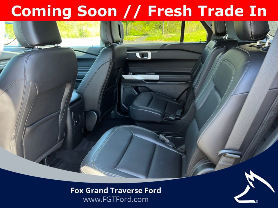 Certified 2024 Ford Explorer XLT w/ Equipment Group 202A AWD/4WD image 4