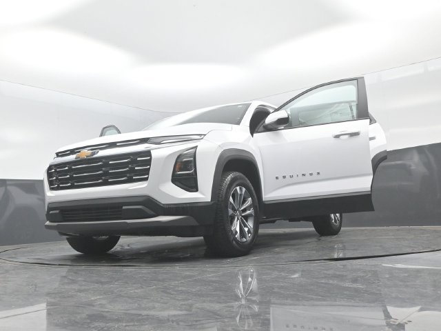 Used 2025 Chevrolet Equinox LT AWD/4WD image 31