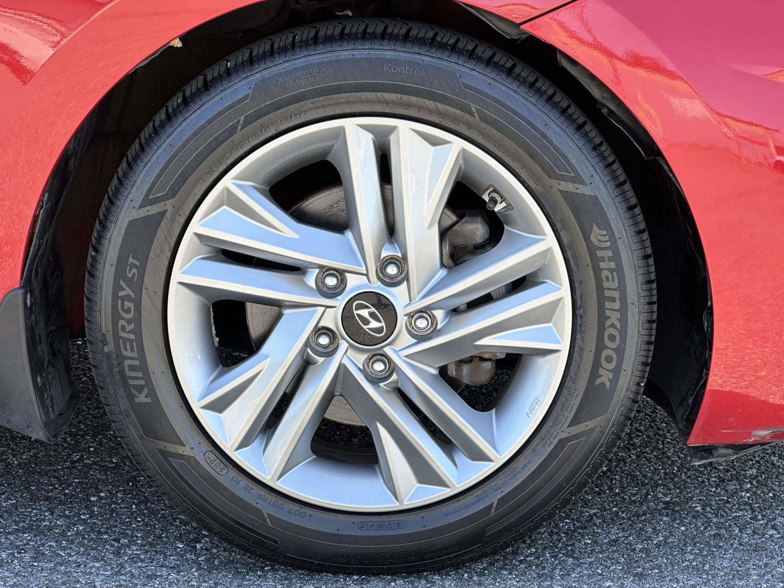 Used 2020 Hyundai Elantra Value Edition FWD image 7