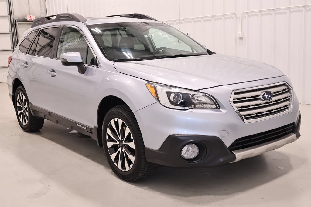 Used 2017 Subaru Outback 2.5i Limited AWD/4WD image 4