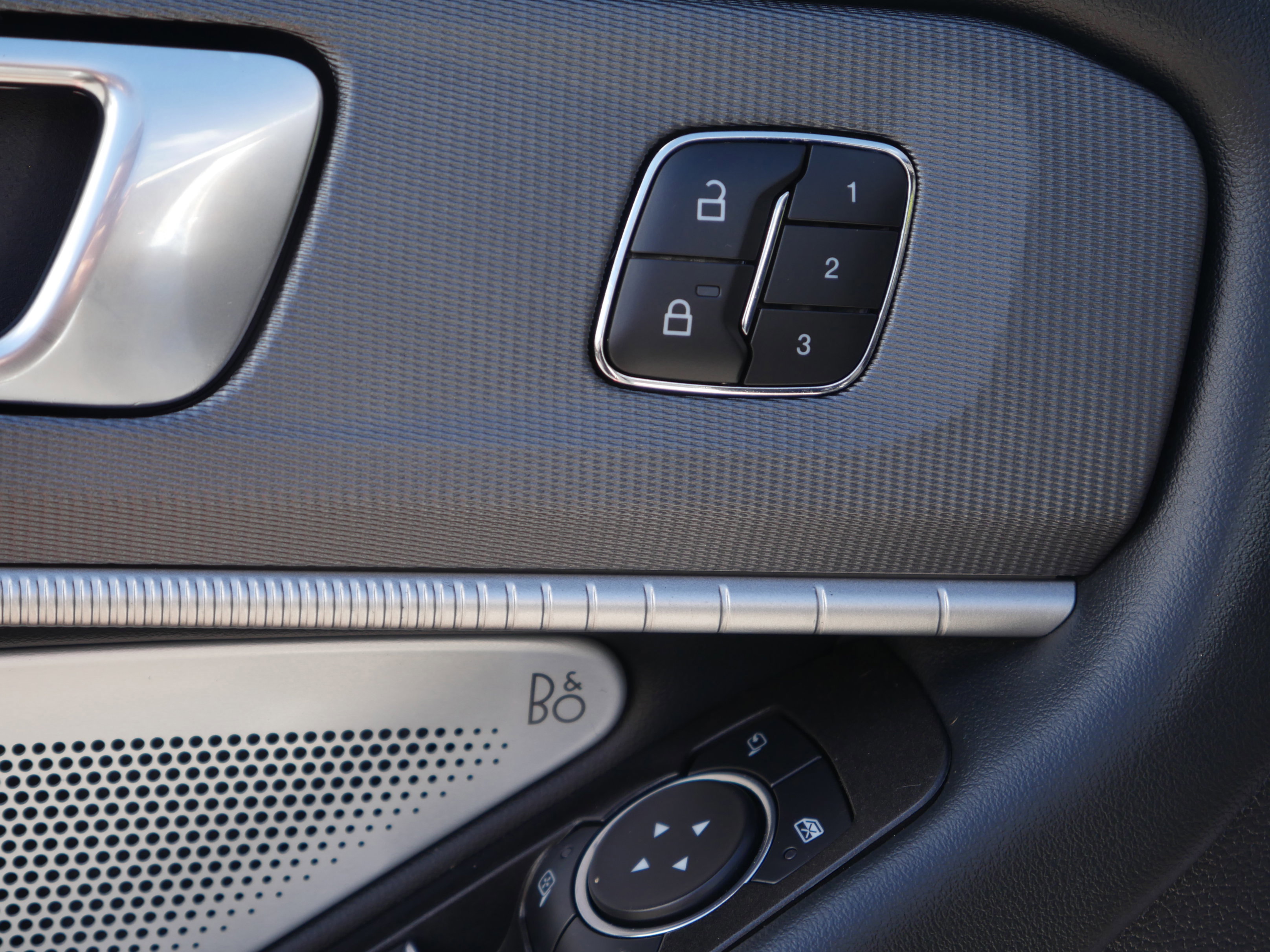 Certified 2025 Ford Explorer ST image 45