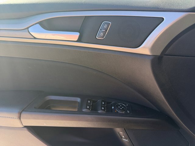 Certified 2019 Ford Fusion SE FWD image 14
