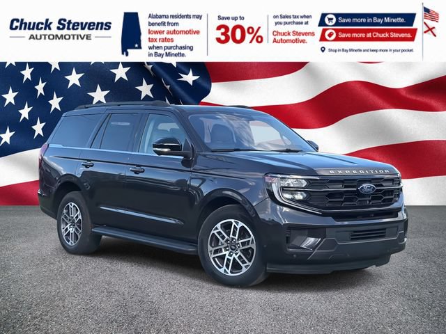 Certified 2025 Ford Expedition Active AWD/4WD image 3