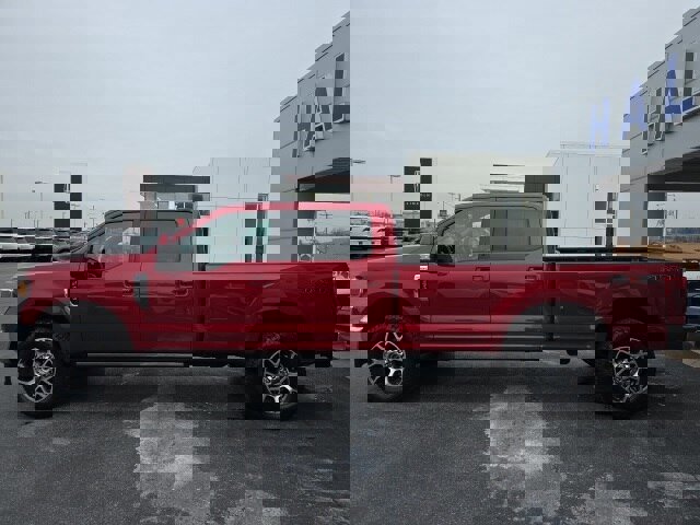 Certified 2022 Ford F350 Lariat w/ Lariat Value Package image 4