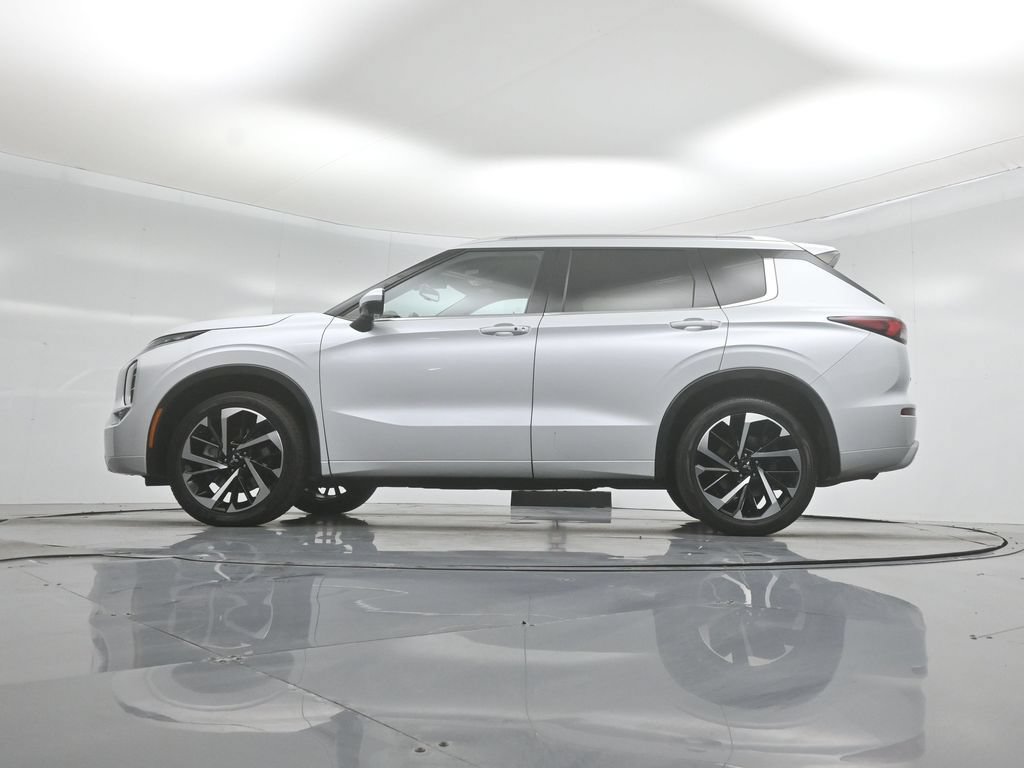 Used 2024 Mitsubishi Outlander SEL FWD image 50