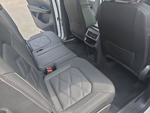 Used 2025 Volkswagen Atlas Cross Sport SE AWD/4WD image 11