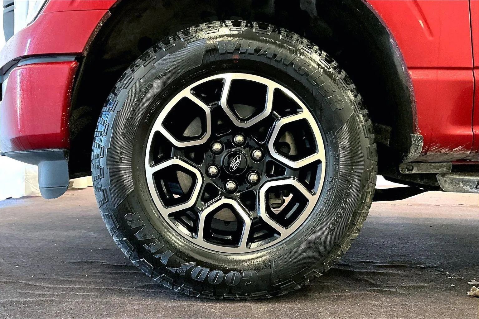 Certified 2022 Ford F150 XLT w/ Equipment Group 302A High image 8