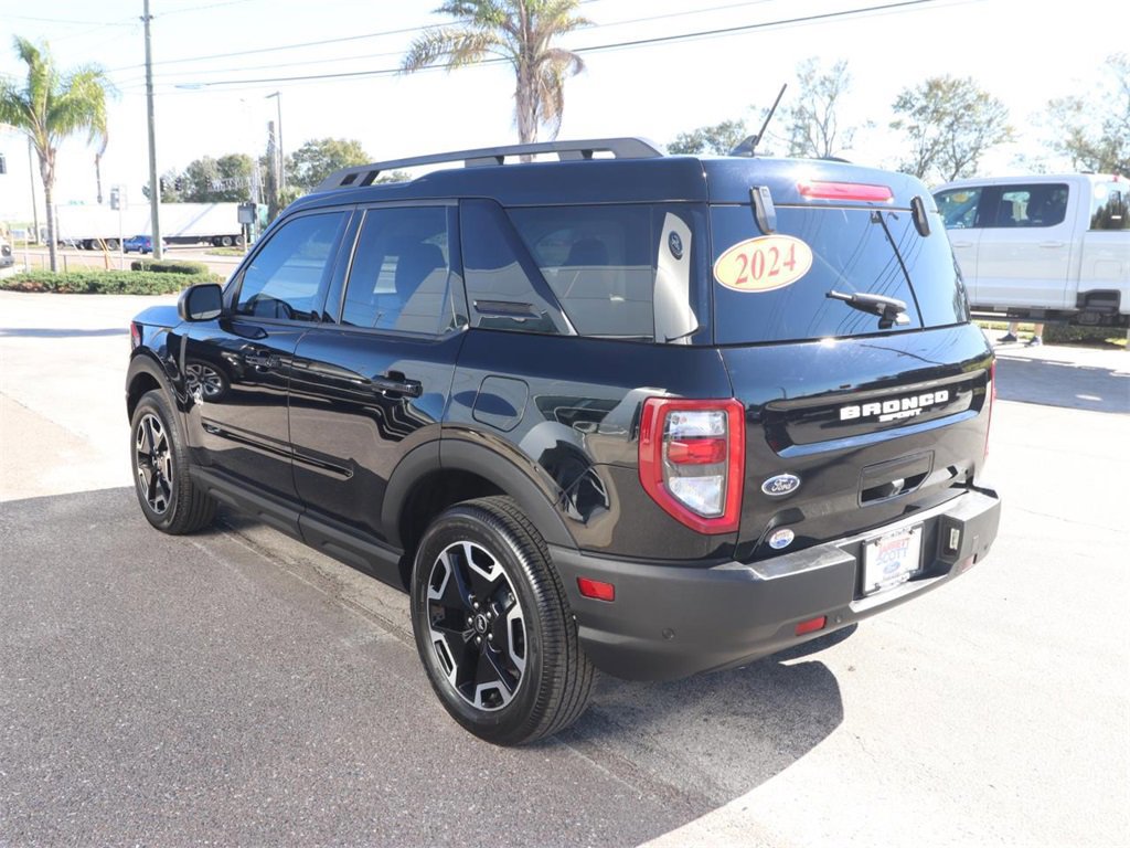 Certified 2024 Ford Bronco Sport Outer Banks w/ Tech Package image 3