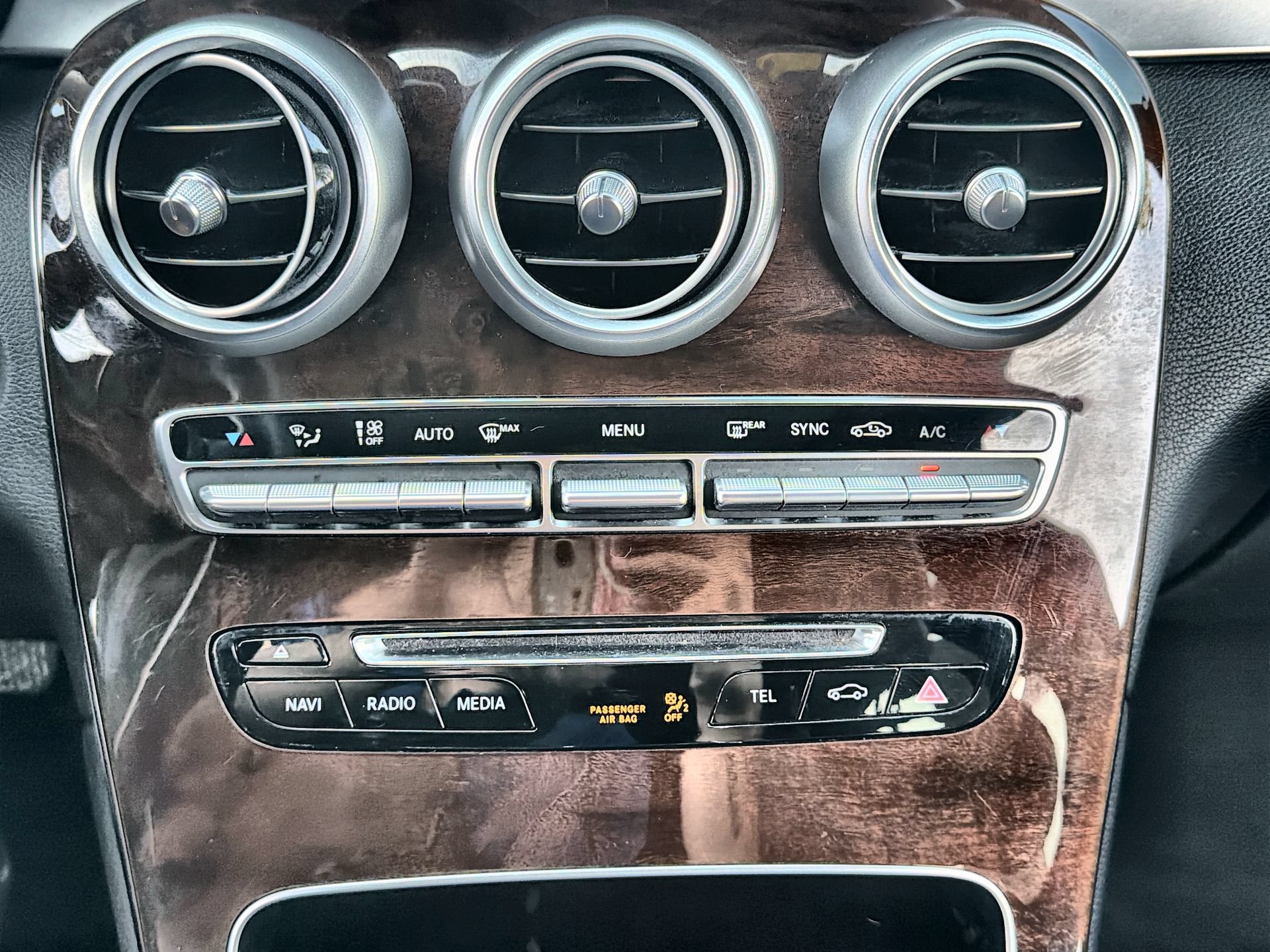 Used 2018 Mercedes-Benz GLC 300 image 18