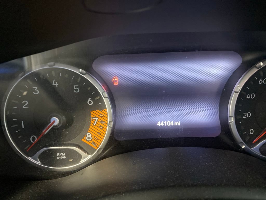 Used 2021 Jeep Renegade Trailhawk w/ Sun & Sound Group AWD/4WD image 2