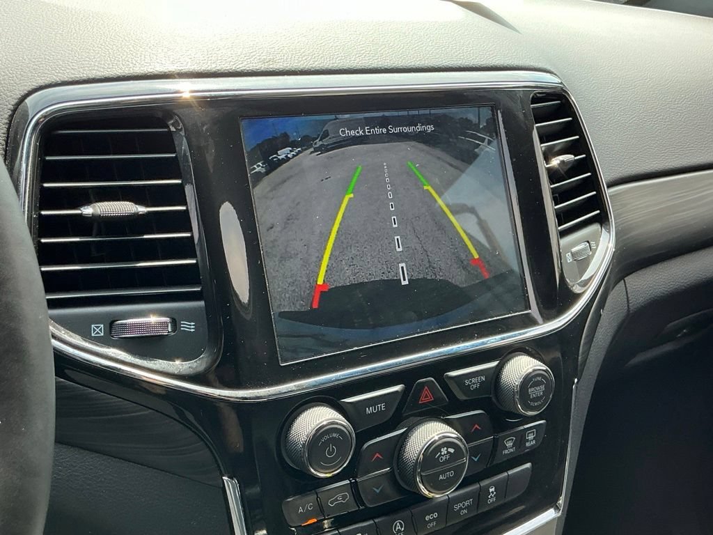 Used 2022 Jeep Grand Cherokee Laredo X RWD image 39