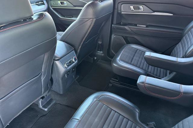 Certified 2025 Ford Explorer ST-Line AWD/4WD image 15