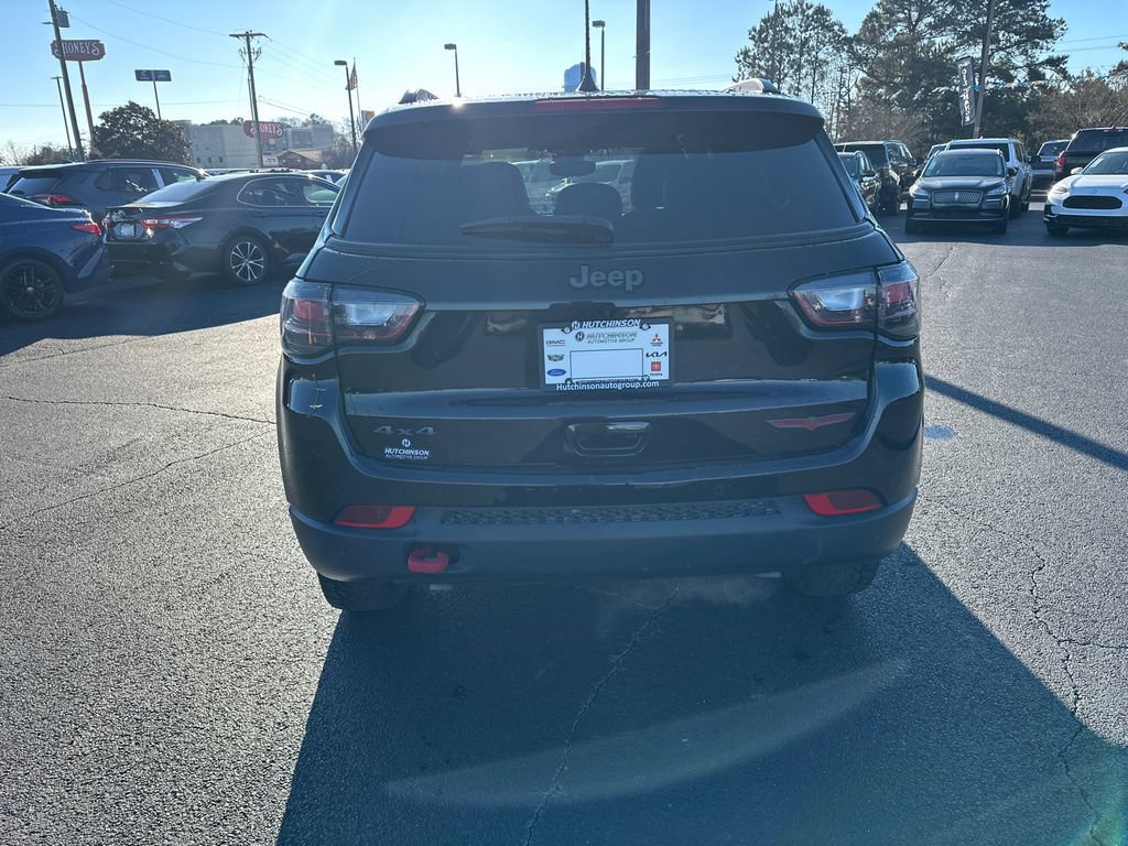 Used 2025 Jeep Compass Trailhawk w/ Trailhawk Elite Group image 6