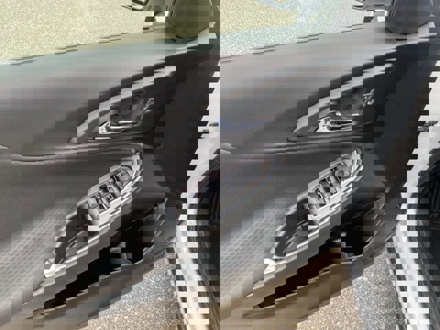 Used 2020 Chevrolet Malibu LT image 11