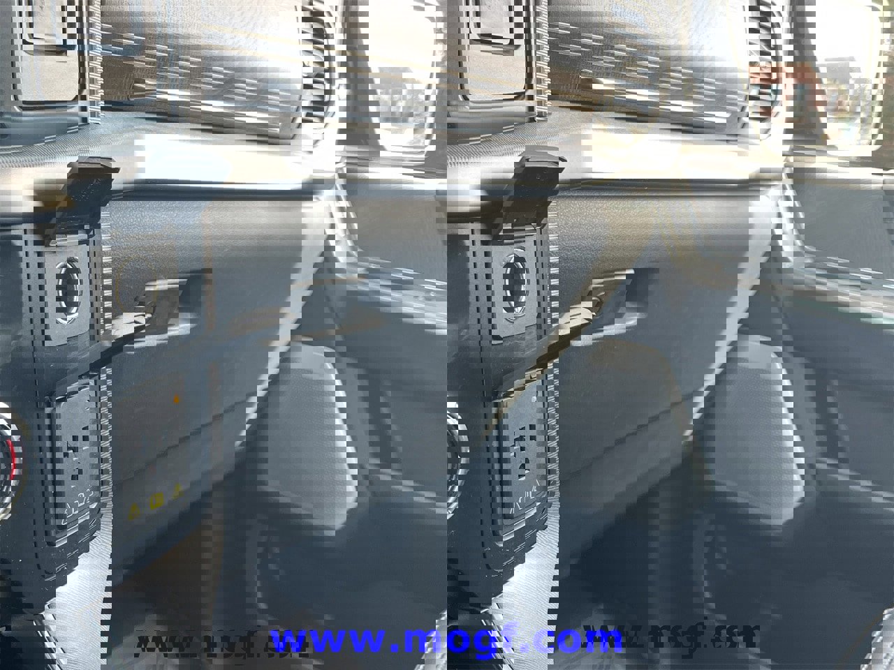 Certified 2023 Ford F150 Platinum w/ Equipment Group 701A High image 17