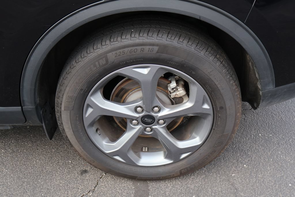 Certified 2025 Ford Escape ST-Line AWD/4WD image 19
