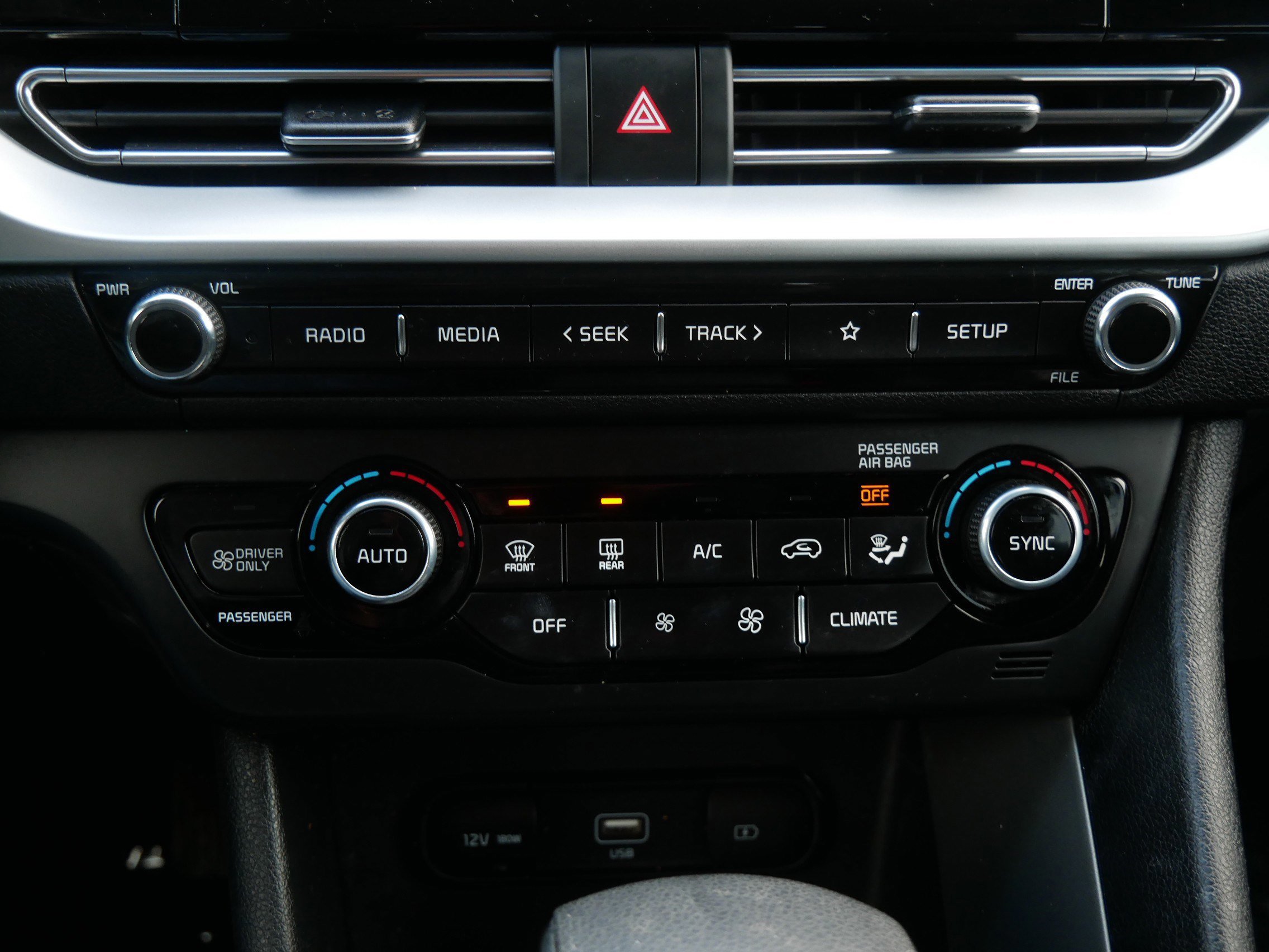 Used 2021 Kia Niro LX image 23