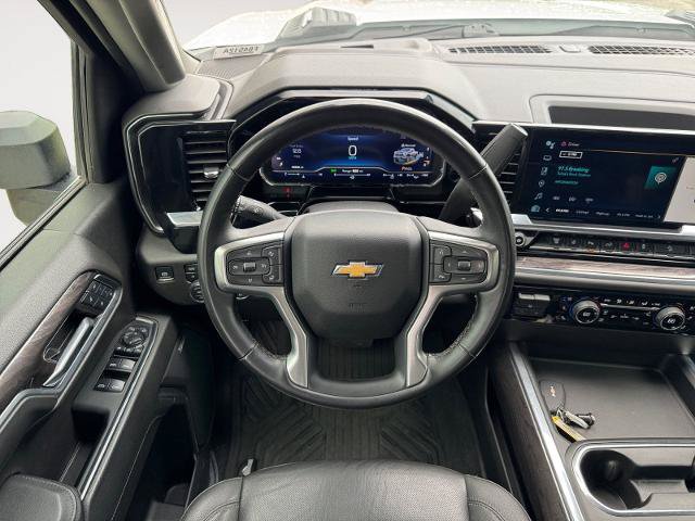 Used 2024 Chevrolet Silverado 2500 LTZ w/ LTZ Convenience Package AWD/4WD image 12