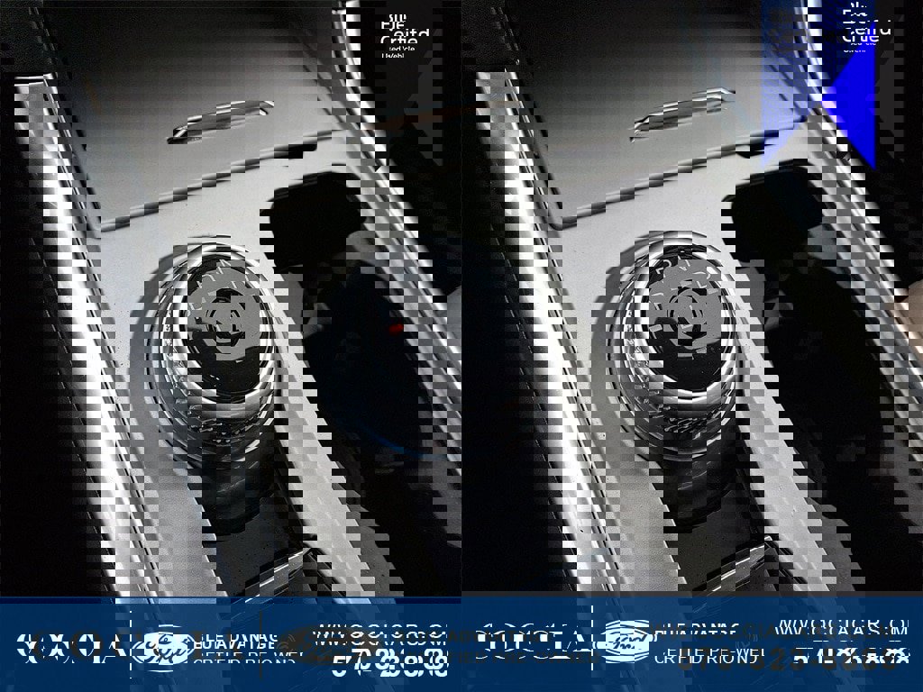 Certified 2022 Ford Explorer XLT w/ Equipment Group 202A image 16