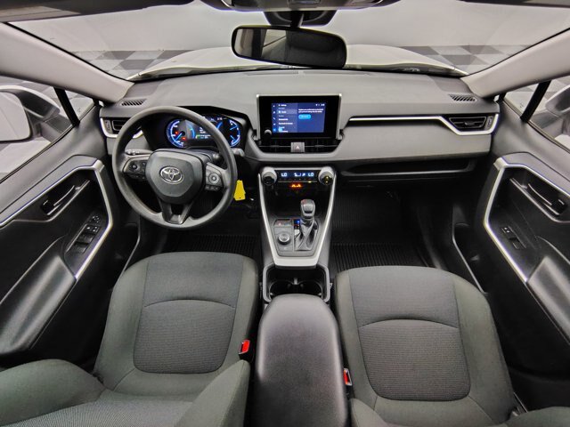 Used 2024 Toyota RAV4 LE AWD/4WD image 2