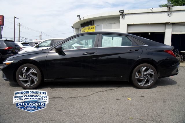 Used 2025 Hyundai Elantra SEL FWD image 5