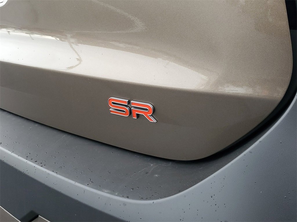 Used 2025 Nissan Kicks SR image 6
