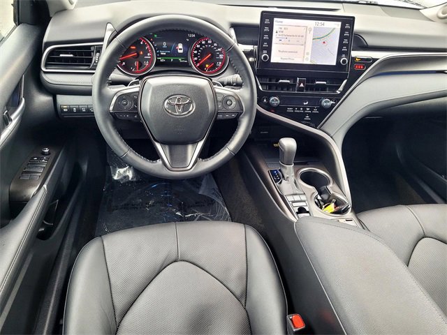Used 2023 Toyota Camry XSE image 9