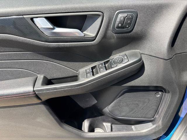 Certified 2023 Ford Escape ST-Line Elite AWD/4WD image 18