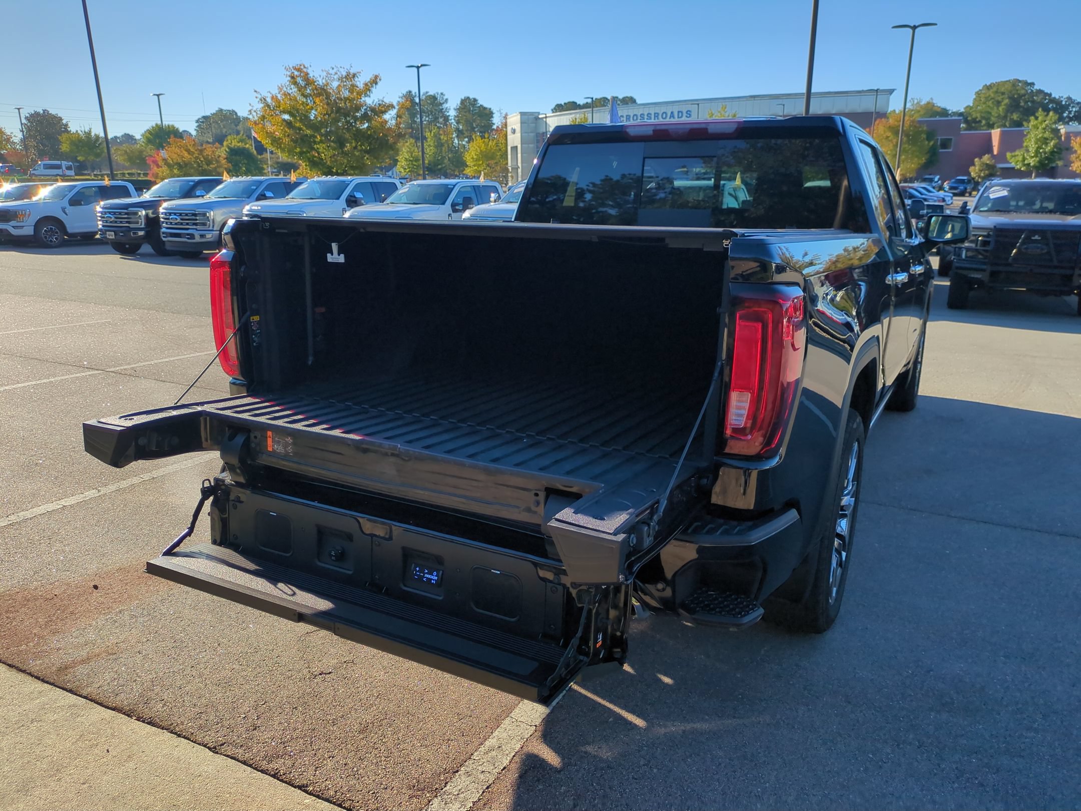 Used 2024 GMC Sierra 1500 Denali Ultimate AWD/4WD image 43