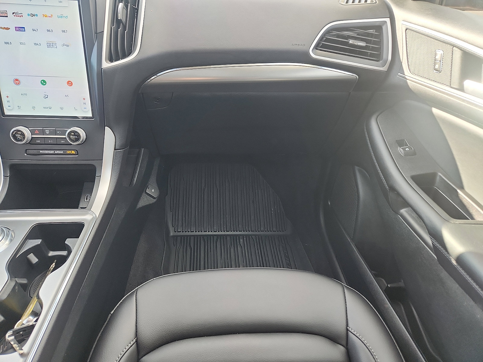 Certified 2022 Ford Edge SEL w/ Convenience Package image 11