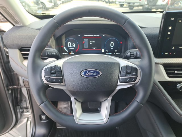 Certified 2025 Ford Explorer Active image 28