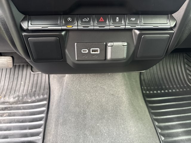 Used 2022 Chevrolet Silverado 1500 Custom RWD image 26