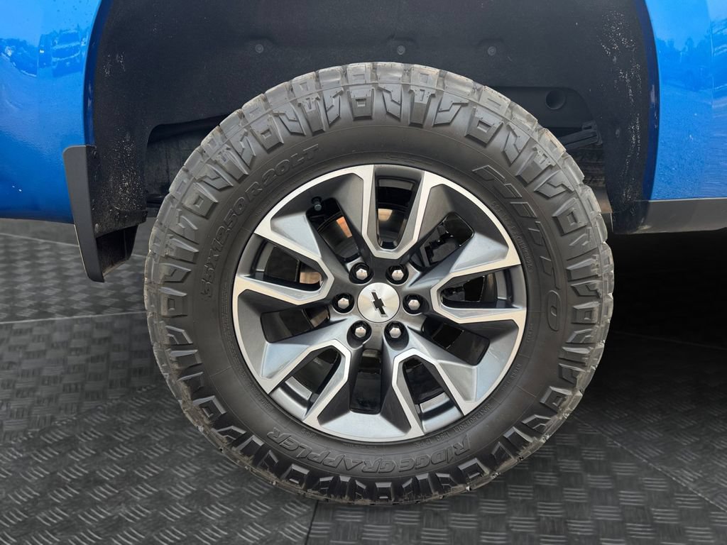 Used 2022 Chevrolet Silverado 1500 RST AWD/4WD image 17